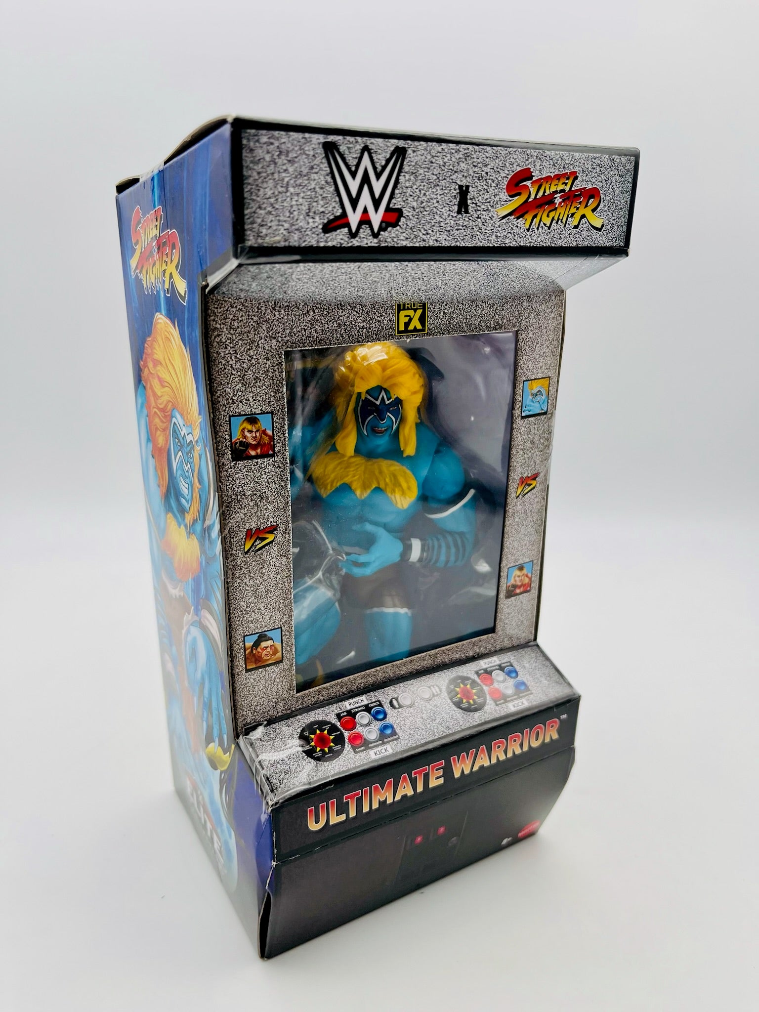 WWE Elite Collection | Ultimate Warrior (Street Fighter) | OVP