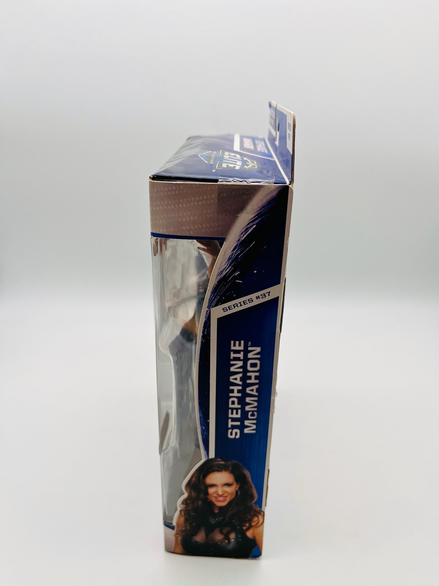 WWE Elite | Stephanie McMahon Series #37 | OVP